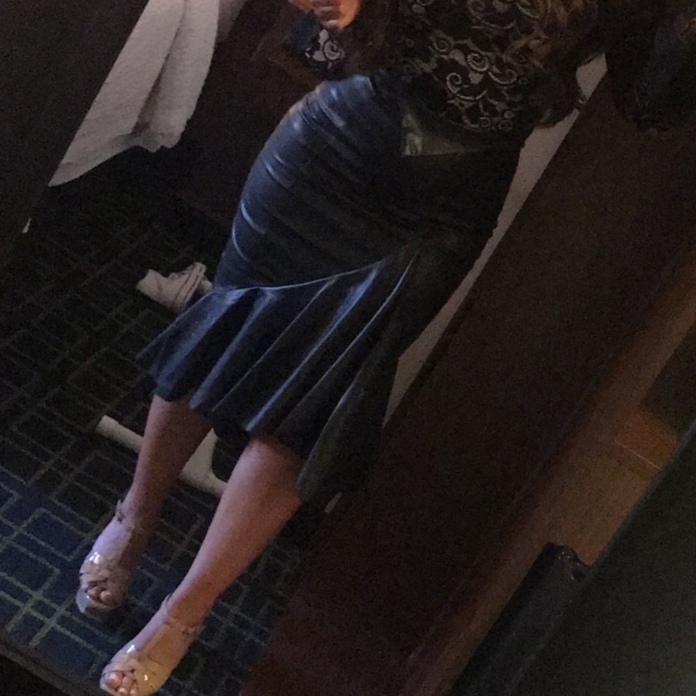 New York and co Vegan leather skirt